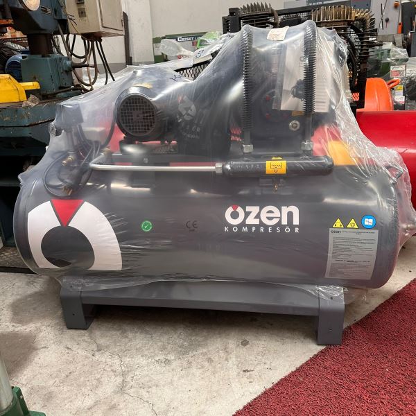 ÖZEN MARKA 200 Litre 2X70 PİSTONLU KOMPRESÖR