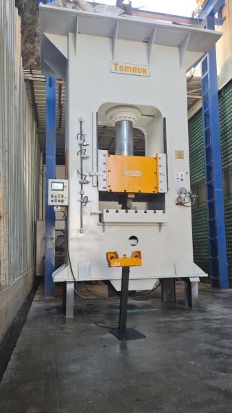 TOMRUK 250 TON ÇİFT TESİRLİ HİDROLİK PRES