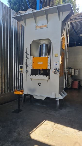 TOMRUK 250 TON ÇİFT TESİRLİ HİDROLİK PRES