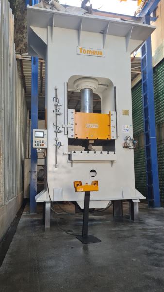 TOMRUK 250 TON ÇİFT TESİRLİ HİDROLİK PRES