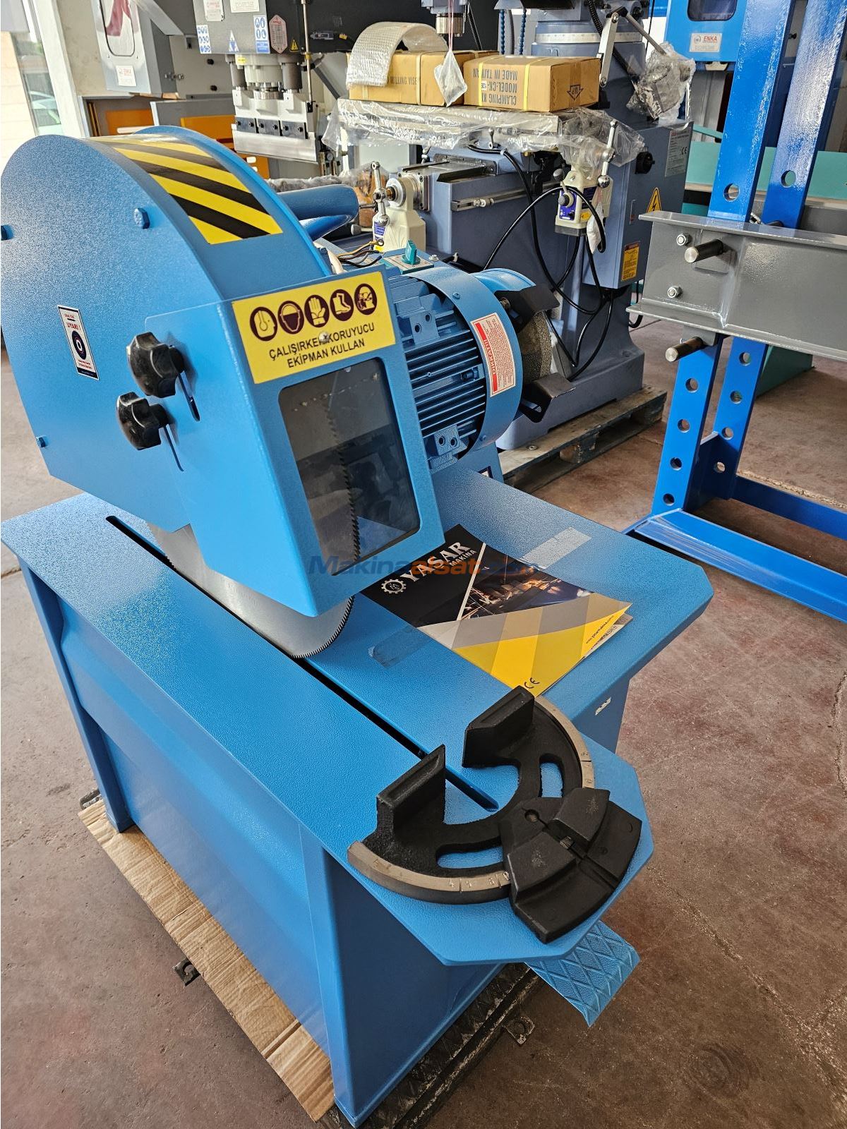 YAŞAR MAKİNA 10HP DEMİR DOĞRAMA KESİM (TRANJER)