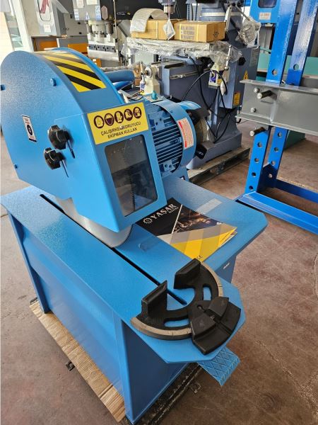 YAŞAR MAKİNA 10HP DEMİR DOĞRAMA KESİM (TRANJER)