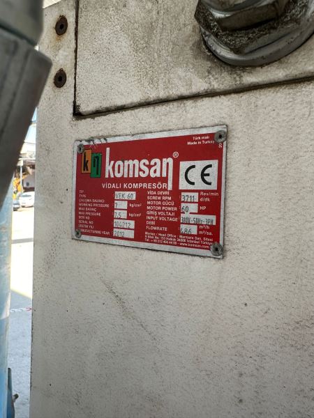 Full Bakımlı Komsan VEK60 45kw 60hp Vidalı Kompresör + Hava Tankı