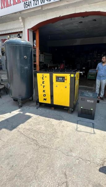 22 KW 30 BG VİDALI SET 2023 MODEL ÇETKOM MARKA SIFIR AYARINDA KURUTUCUSU TANKI KOMPRESÖR