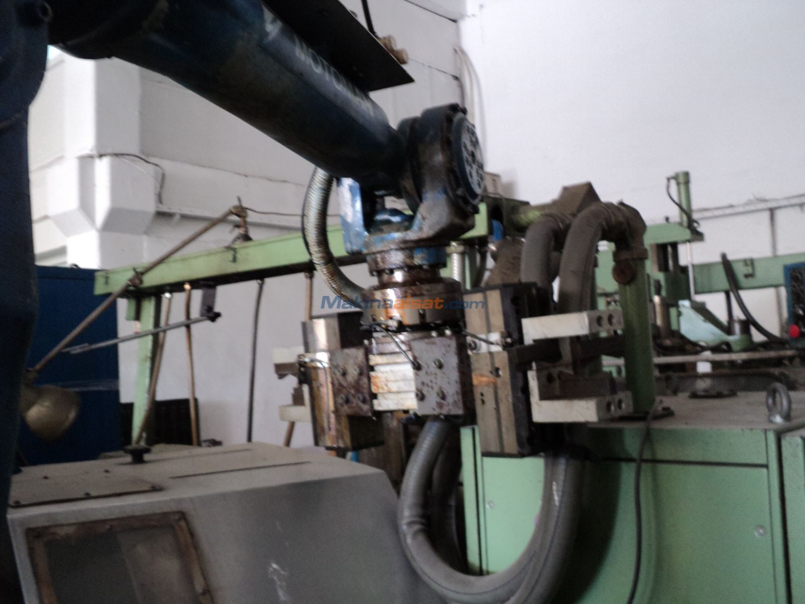 Motoman YR-SK 45 CNC TORNA İÇİN YÜKLEME ROBOTU
