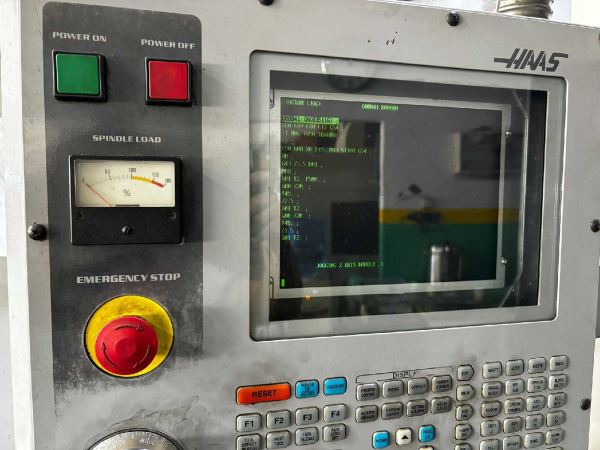 HAAS VF3 4 Eksen Divizörlü CNC Dik İşleme Merkezi
