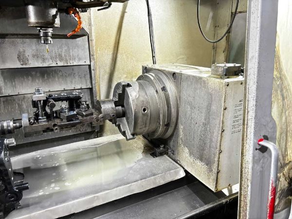 HAAS VF3 4 Eksen Divizörlü CNC Dik İşleme Merkezi