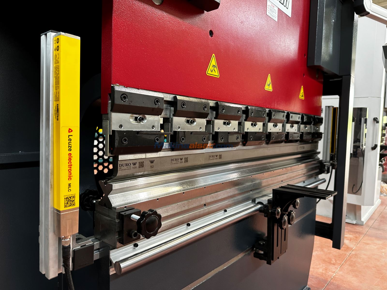 ISITAN 1550X40 TON NC 3 EKSEN HİDROLİK ABKANT PRES