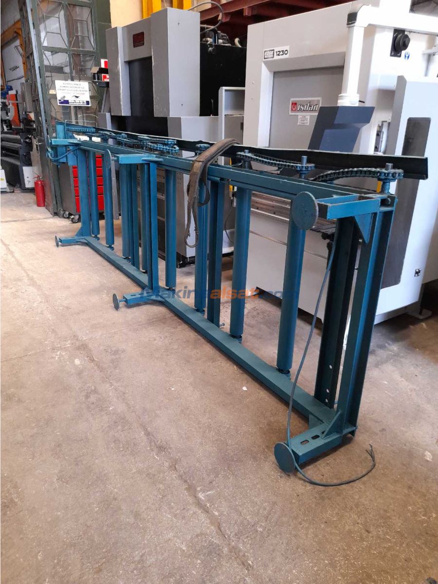 UZAY 800 MM SÜTUNLU ŞERİT TESTERE