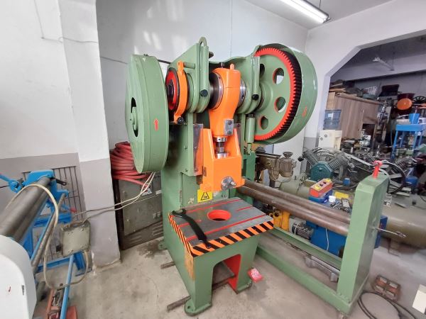 60 TON ANGARAJLI EKSANTRİK PRES
