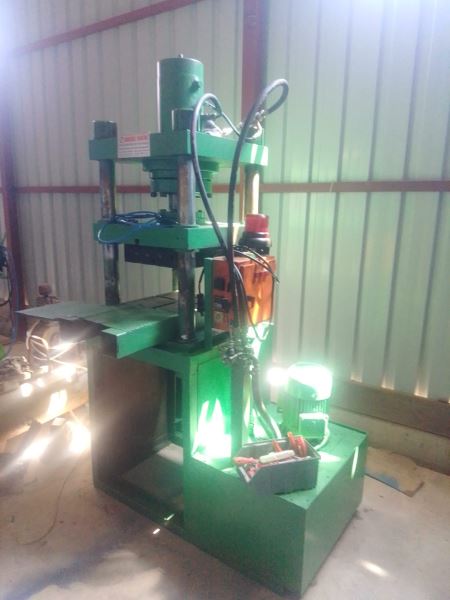 80 Ton Kauçuk Pres