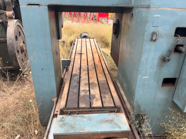 FRITZ WERNER  800x  4000 x 700 BED FREZE