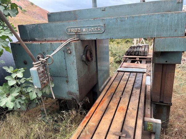 FRITZ WERNER  800x  4000 x 700 BED FREZE