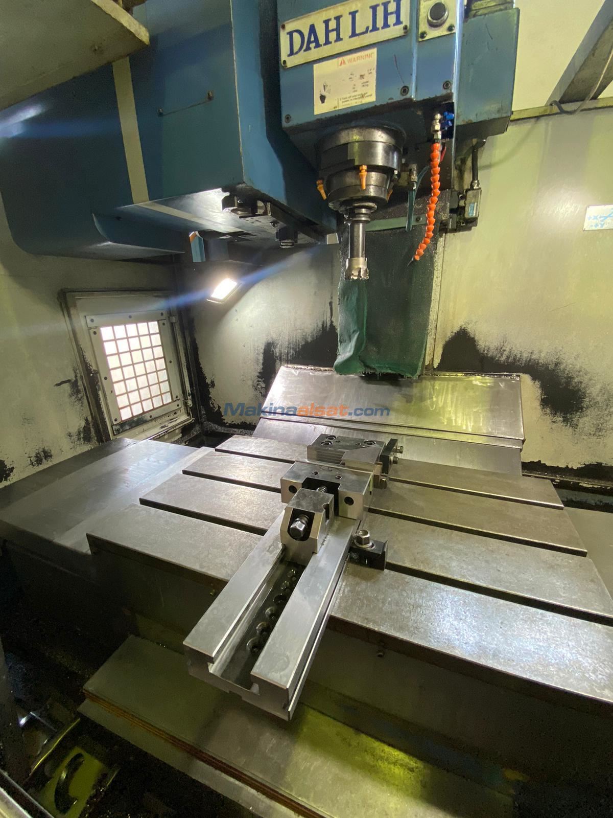 İLK SAHİBİNDEN SATILIK DAH-LIH MCV-720 CNC Dik İşlem