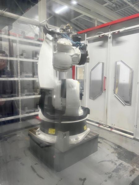KUKA KR 240 L210-2 2000 Robot