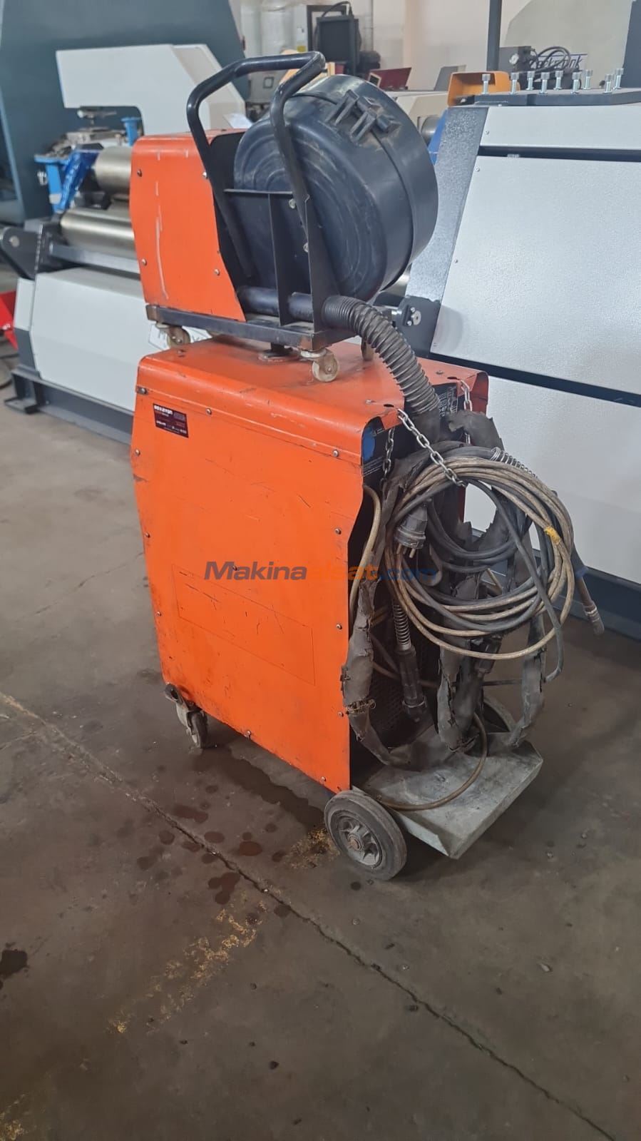 NURİŞ 350 A ÇANTALI GAZALTI KAYNAK