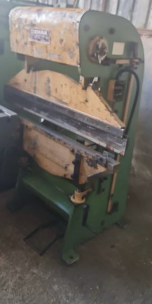 ÖZMAK 1300 x 1.5 MM HİDROLİK PRES