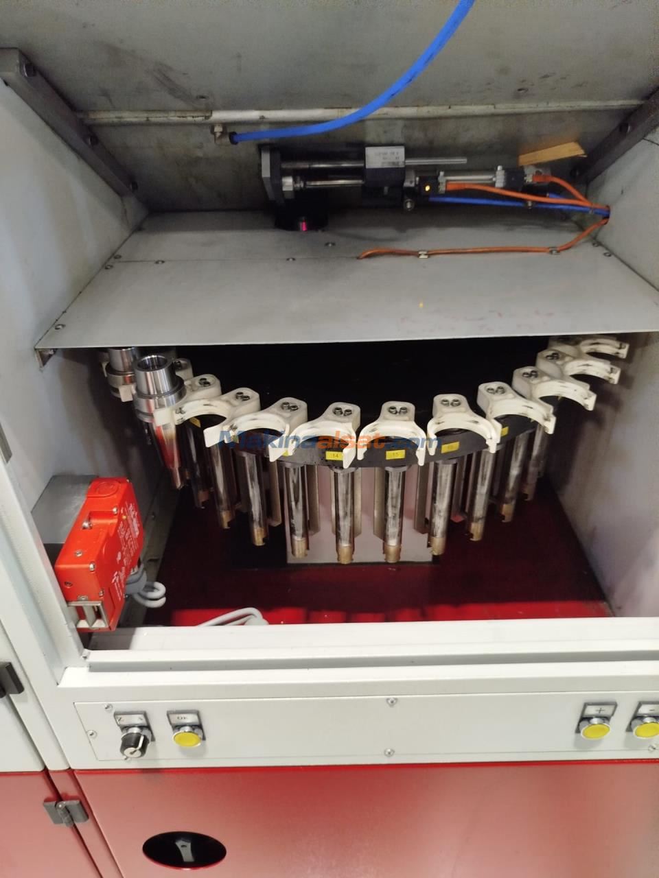 RÖDERS RP 800 CNC Dik İşlem