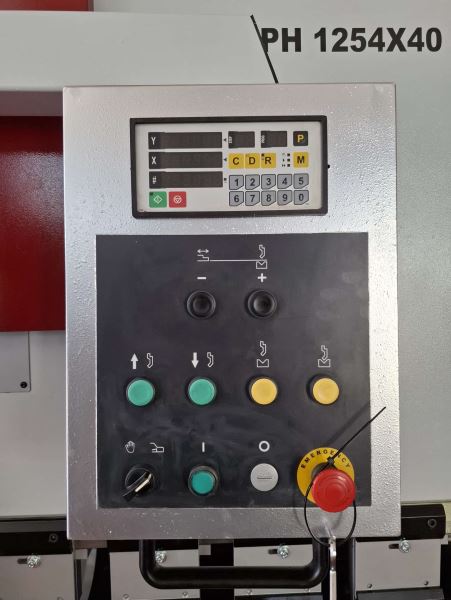 2012 MODEL BAYKAL APH 1250 MM  x 40 Ton x 4 mm NC KONTROLLÜ ABKANT PRES