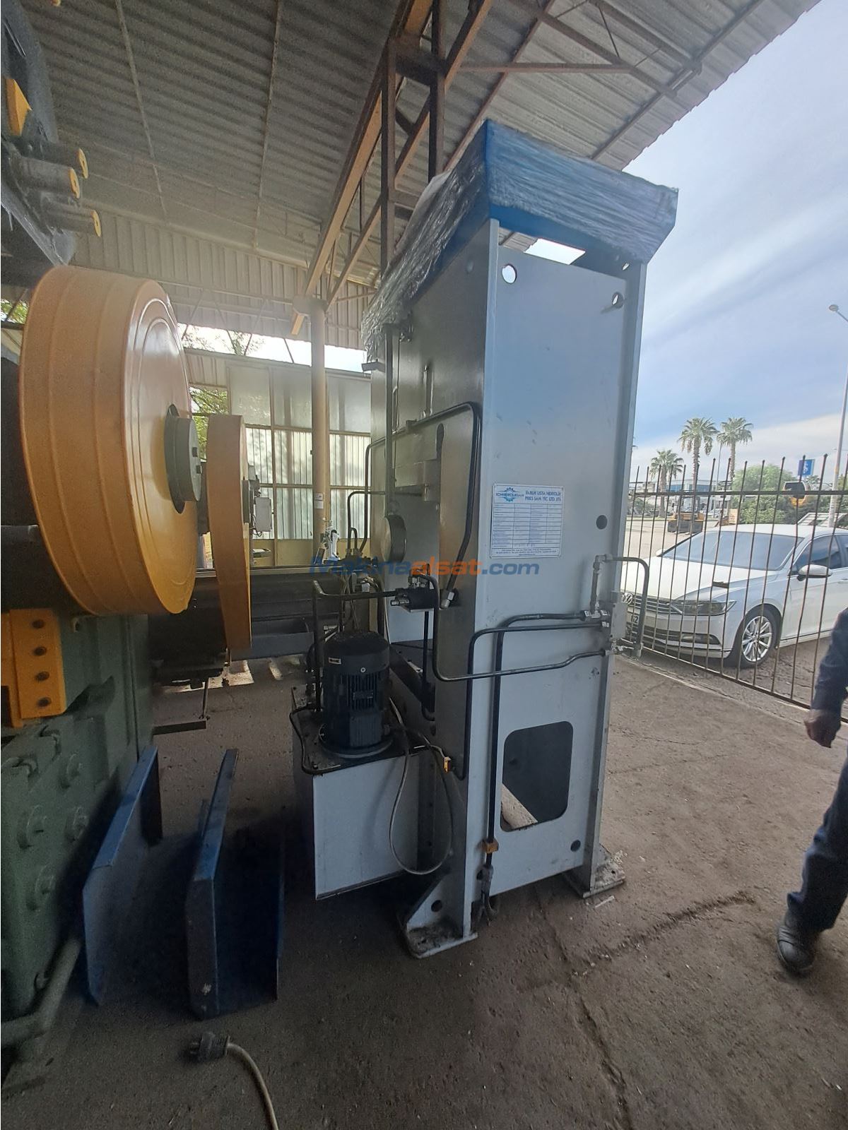 250 Ton Sıvama Presi