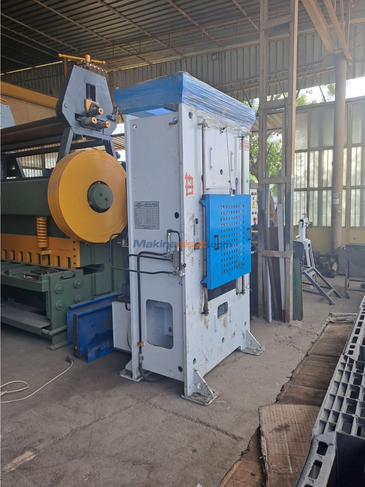 250 Ton Sıvama Presi