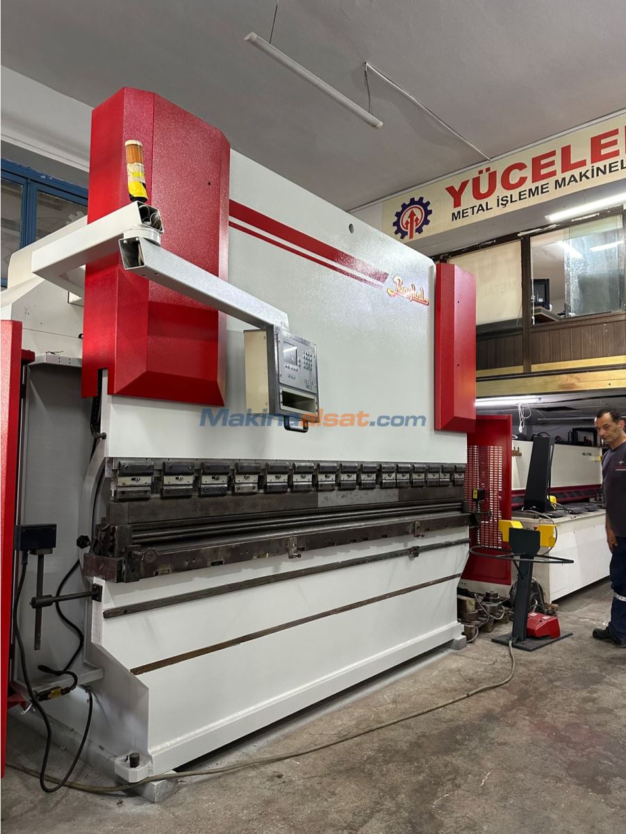 BAYKAL APHS 3100 x 200TON Abkant Pres