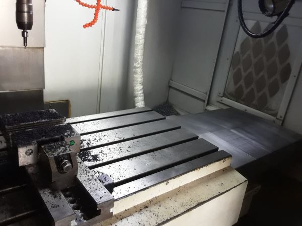 CNC FREZE VTEC DİK İŞLEM MERKEZİ - ( SIFIR AYARINDA KALIPÇI TEZGAHI ) + ATÖLYE