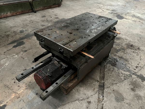 CNC HAREKETLİ ÇİFT TABLA