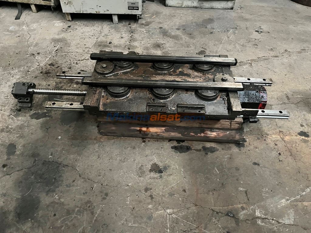 CNC HAREKETLİ ÇİFT TABLA
