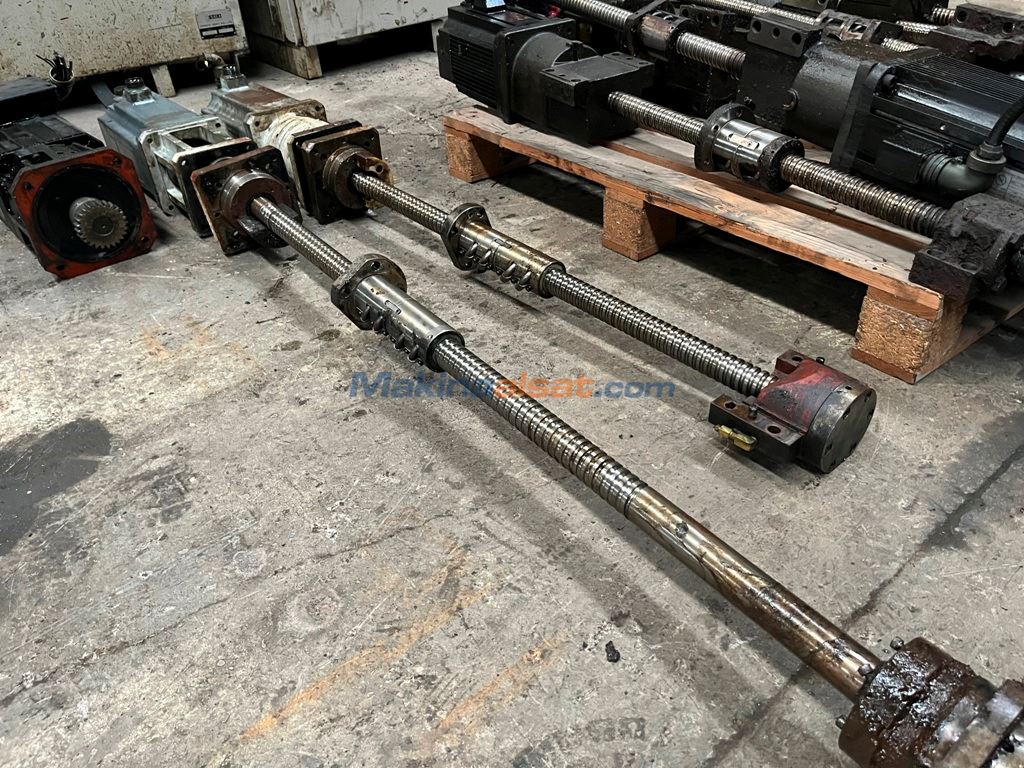 CNC VİDALI MİL VE MOTORLARI