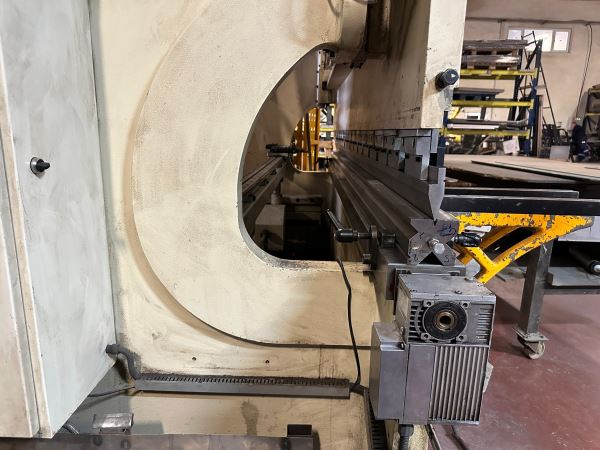 TABAMA 120 TON 3 Metre CNC ABKANT PRES