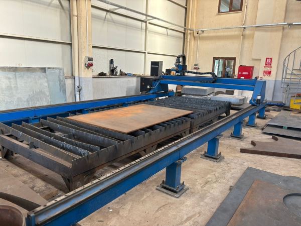 YILDIRIM MARKA CNC 3000 x 8000 OKSİJEN KESİM