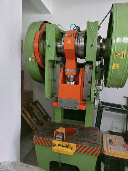 KOMPLE REVİZELİ 125 TON ÇELİK GÖVDE EKSANTRİK PRES
