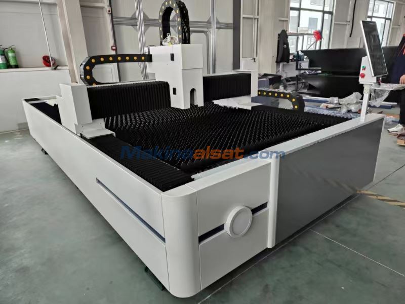 3015C Fiber Lazer Kesim