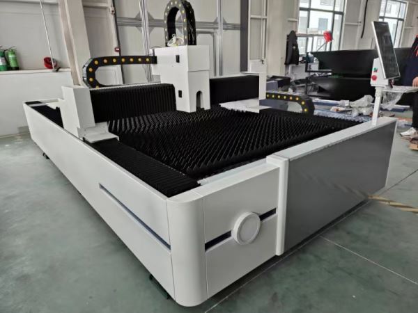 3015C Fiber Lazer Kesim