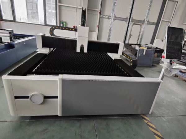 3015C Fiber Lazer Kesim