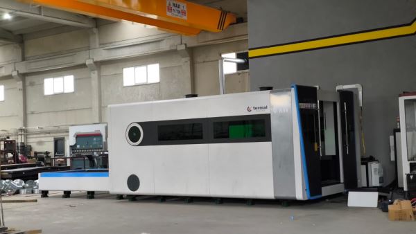 3015H Fiber Lazer Kesim