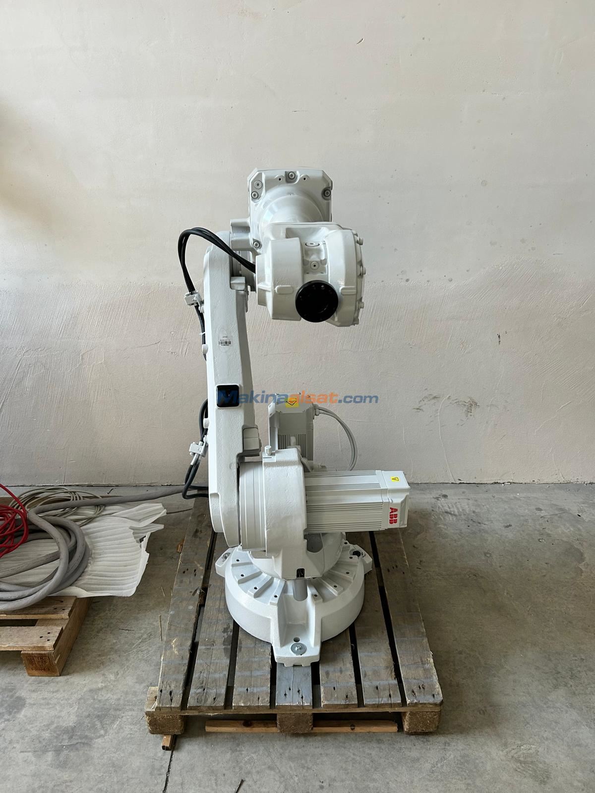 ABB IRB 2600-20/1.65 - MODEL YILI 2017 - ENDÜSTRİYEL ROBOT