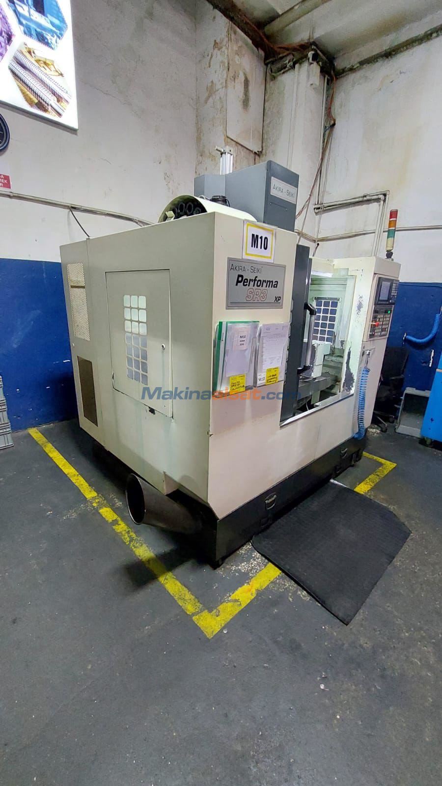Akira Seiki SR3 ( 4 Eksen ) CNC Dik İşleme Merkezi