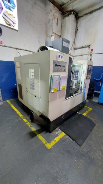 Akira Seiki SR3 ( 4 Eksen ) CNC Dik İşleme Merkezi