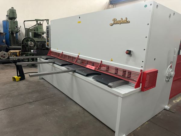 BAYKAL 3 METRE 12 MM HİDROLİK MAKAS