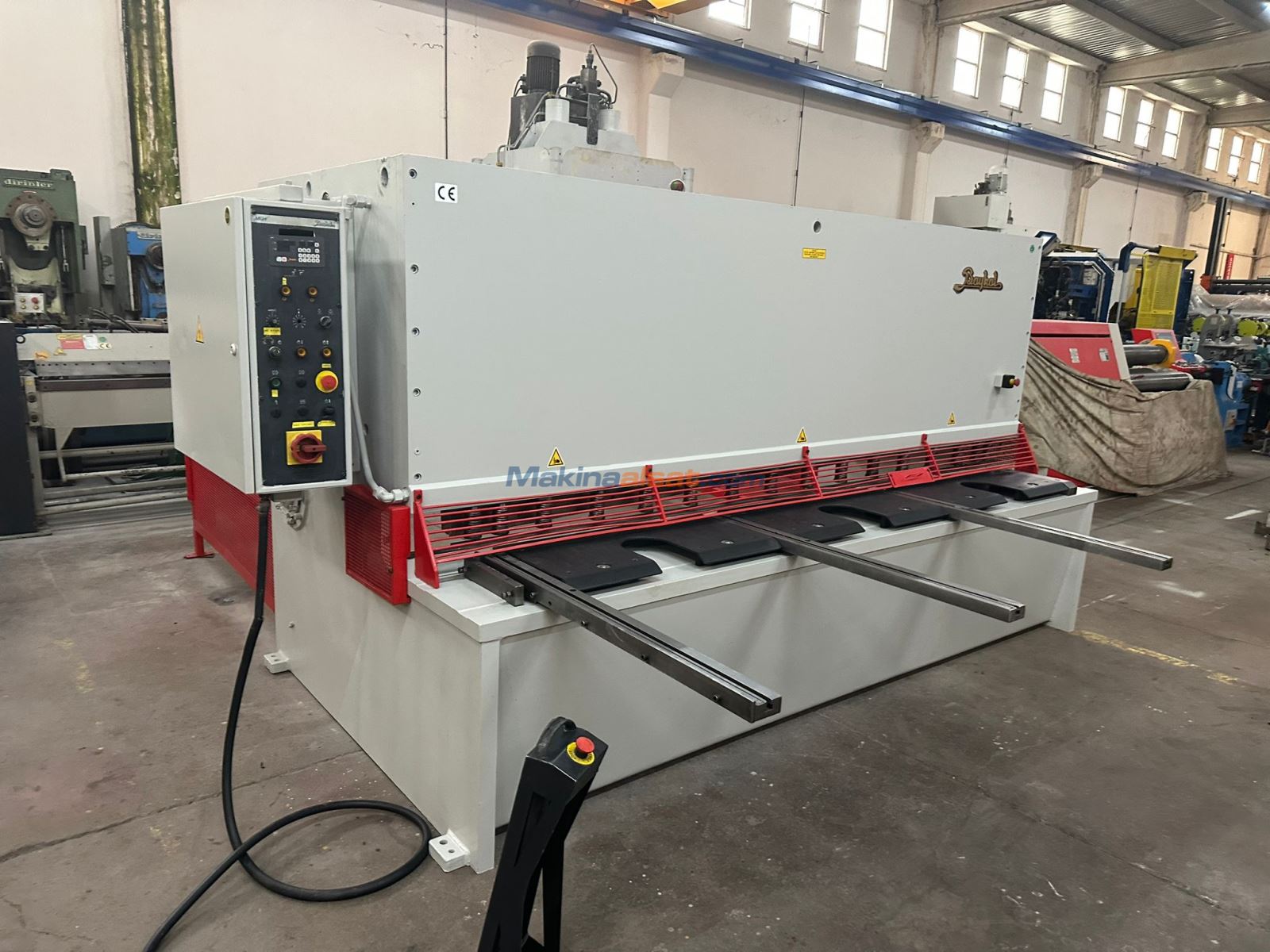 BAYKAL 3 METRE 12 MM HİDROLİK MAKAS