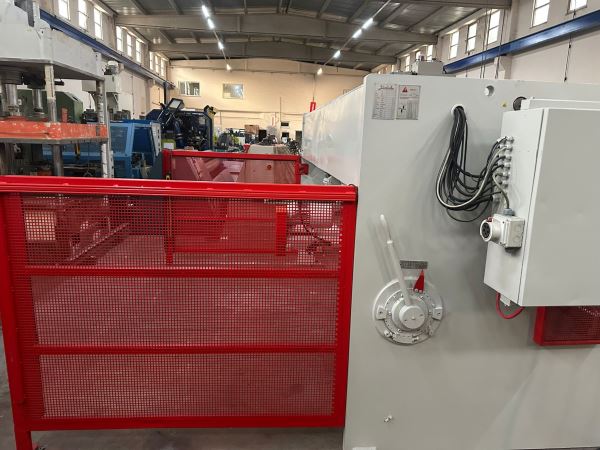 BAYKAL 3 METRE 12 MM HİDROLİK MAKAS