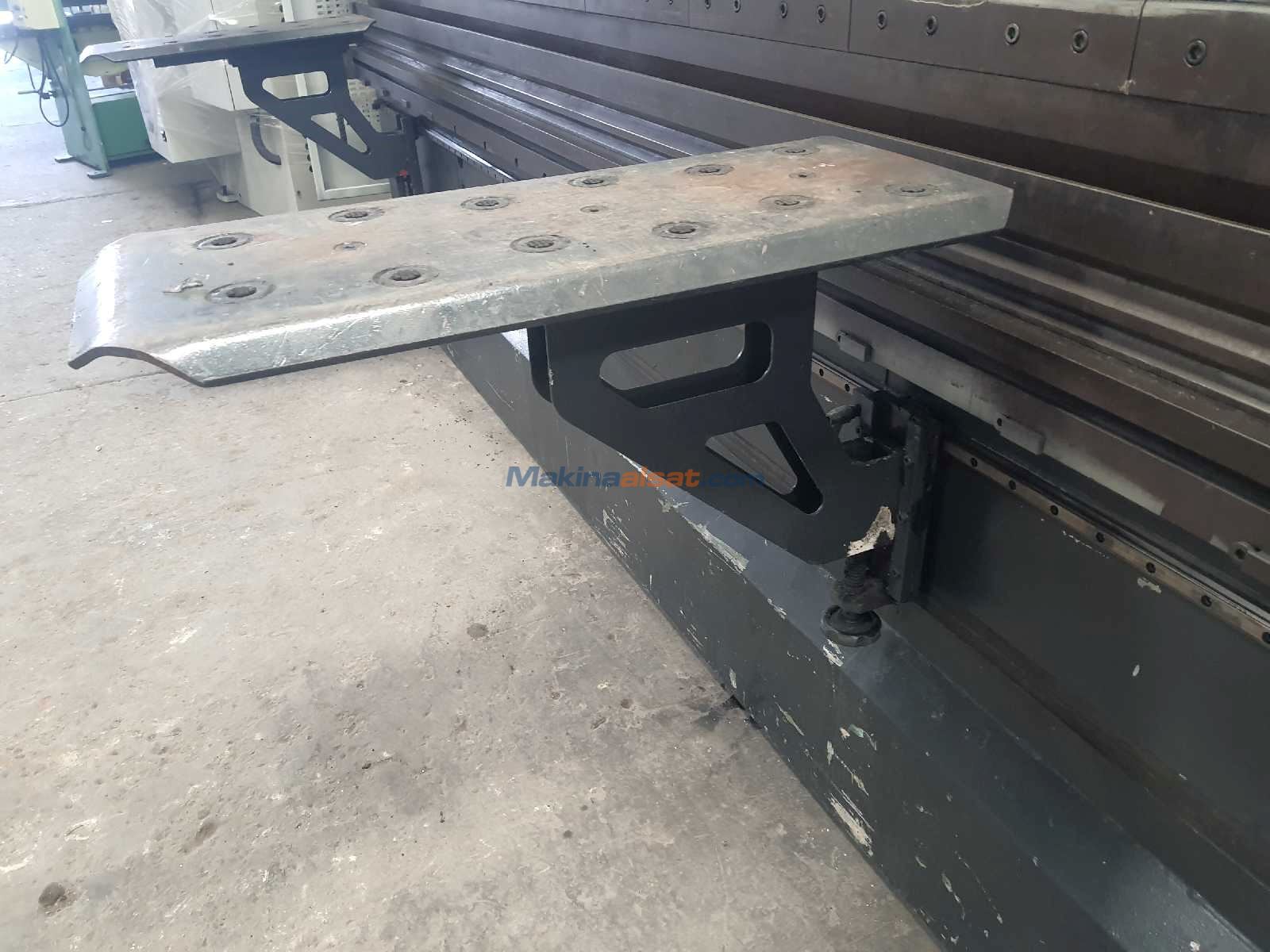 Baykal APH 4 Metre 260 Ton NC Abkant Pres