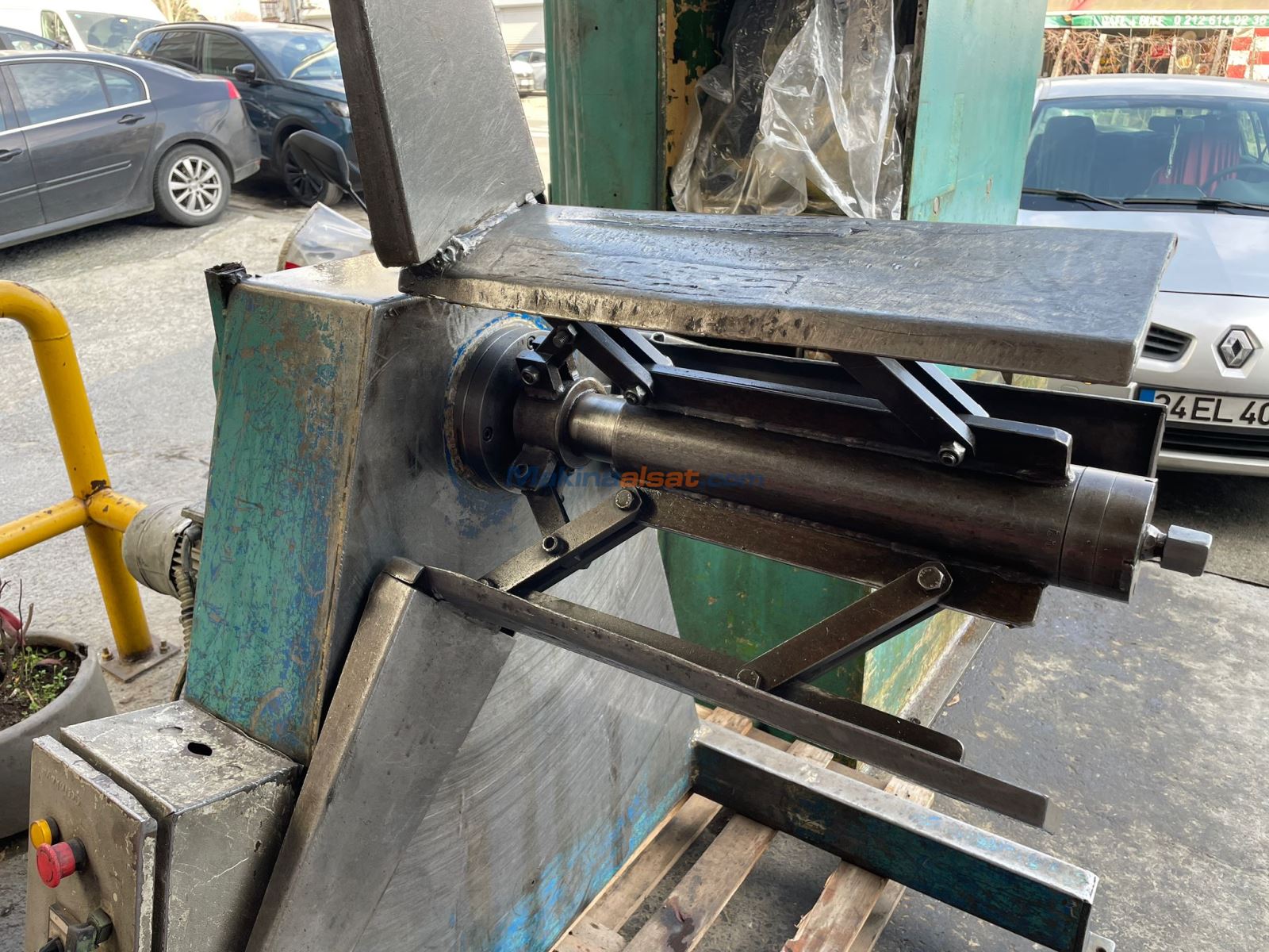 KALAN MAKİNA 1 TON RULO AÇICI VE SÜRÜCÜ