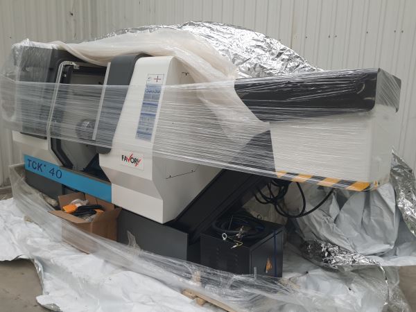 Stokta Hazır Favory TCK 40 - 8 inç Cnc Torna