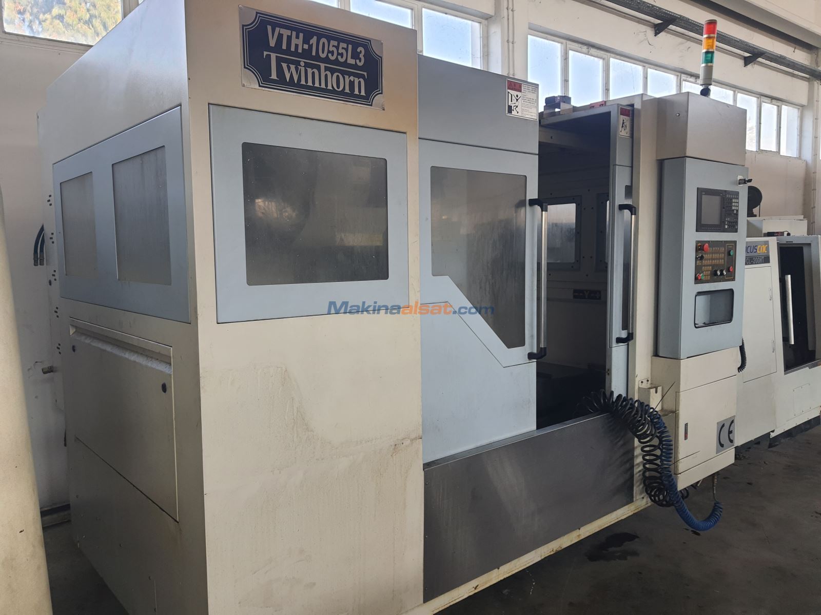 Twinhorn VTH-1055L3 CNC Dik İşlem Merkezi