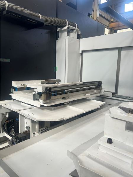 5 Axis Vertical Machining Center Okuma MU-8000V