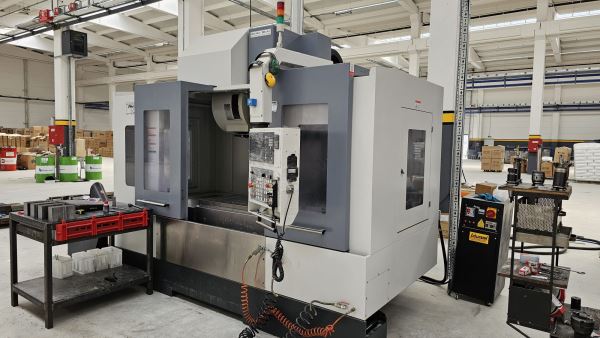 AKIRA SEIKI 5.5 CNC İŞLEME MERKEZİ
