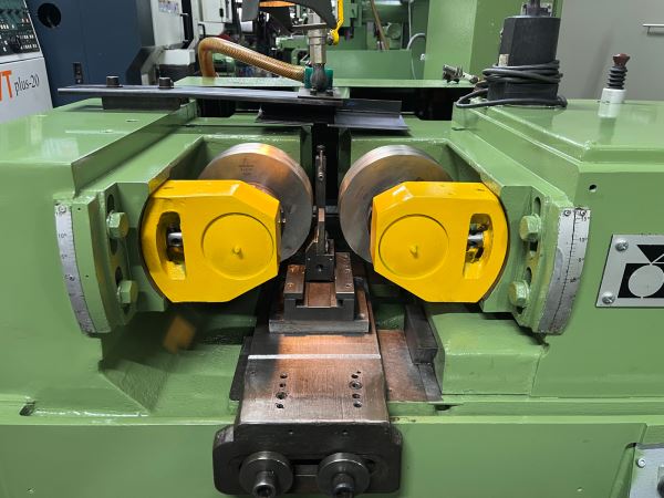 Alman malı PEE WEE 25 ton Açılı Vida Ovalama